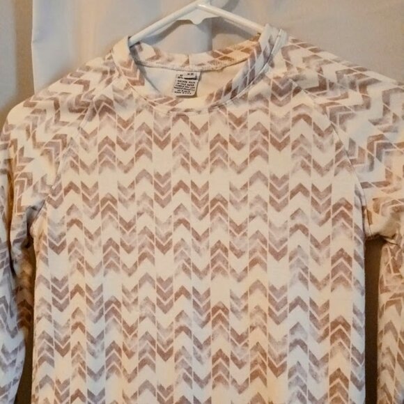 NEW womens XS Crew chevron print blouse Mauve White Raglan sleeve Super soft top - Picture 3 of 8